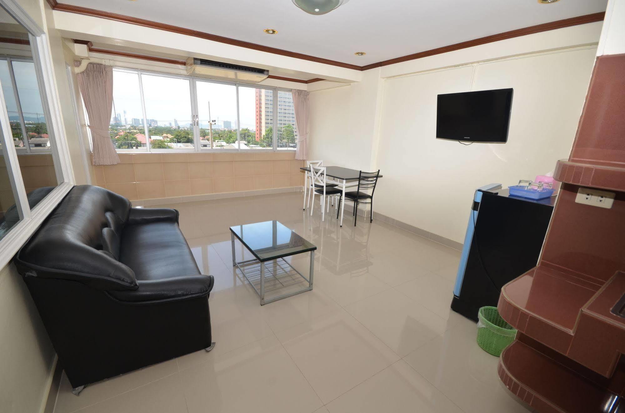 Hostel Cozy Loft Pattaya Zewnętrze zdjęcie